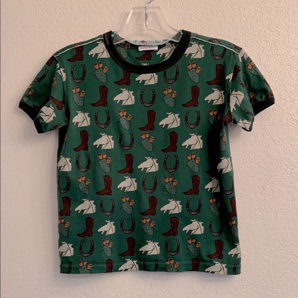Boys/ unisex “Dolce & Gabbana” Green Coty Western Print T-Shirt size 9/10